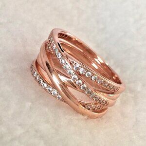 CLEARANCE.... NWOT Pandora Rose Gold Entwined Ring Size 7.5 (56)